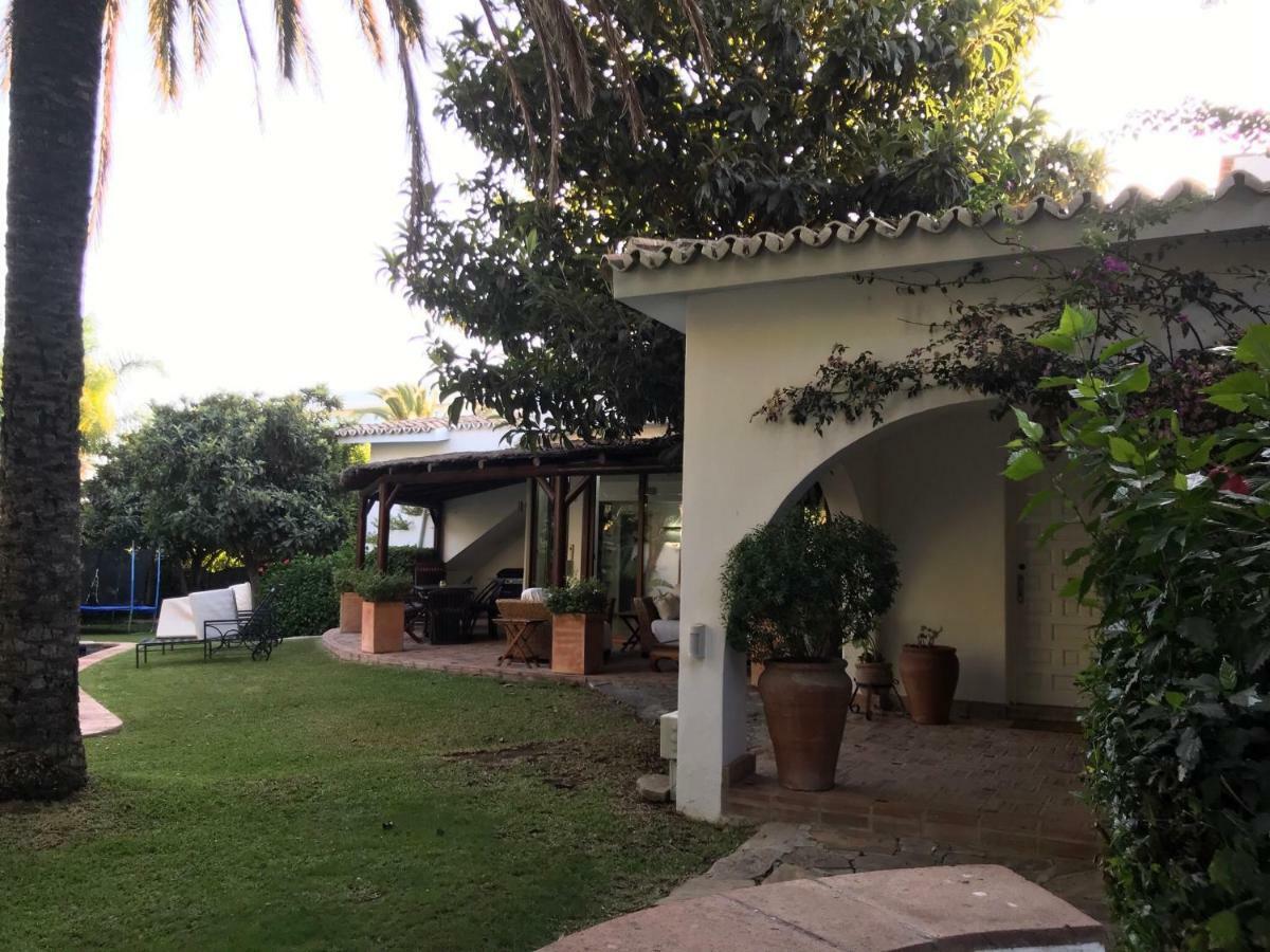 Villa With Heated Pool And Jacuzzi Close To Puerto Banus And Beach Эстепона Экстерьер фото